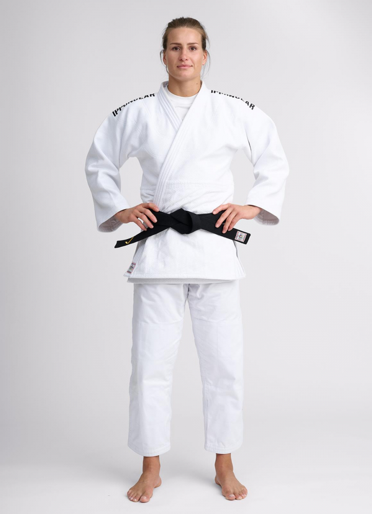 IPPONGEAR_Legend_2_IJF_Judo_Uniform_Jacket_Women_white_1.jpg