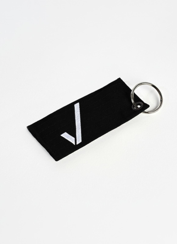 JI104S_IPPONGEAR_Key_chain_black_front.jpg