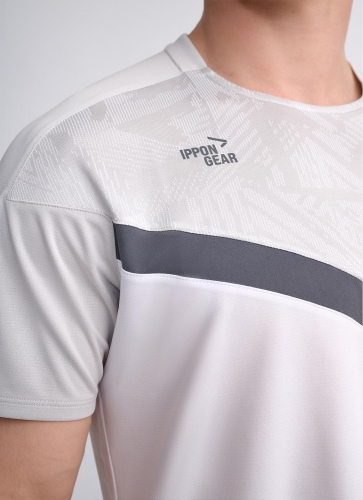 IPPONGEAR_Iconic_Teamwear_T_Shirt_Men_grey_detail_front.jpg