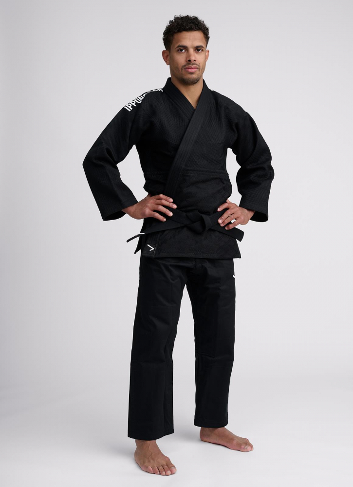 IPPONGEAR_Fighter_2_Judo_Jacket_black_01.jpg