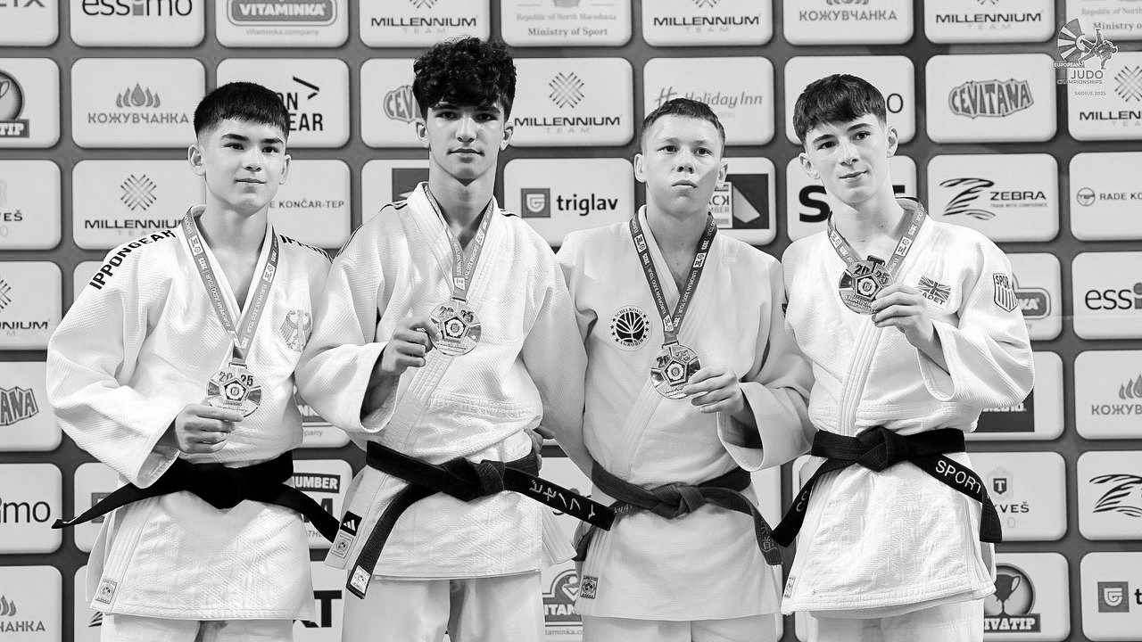 -50kg podium